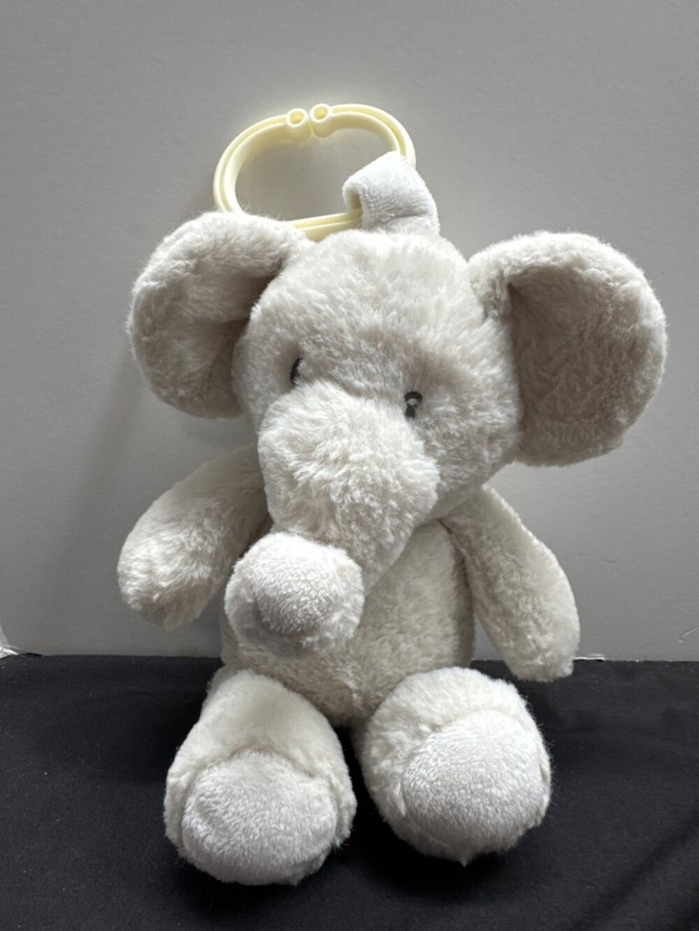 Kellytoy 2019 Plush Elephant Baby Toy With Rattle & Crinkle Ears 9" Soft White P